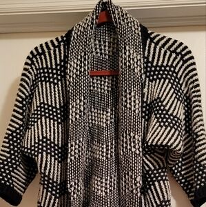 Gap Cardigan Sweater Women  Black White Chevron Knit  Open Front Size XS